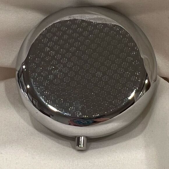 Whimsical Fairies Travel Pill Box 3 Compartment Medicine Pill Case Metal NEW - Picture 3 of 6